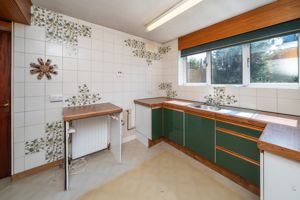KITCHEN- click for photo gallery